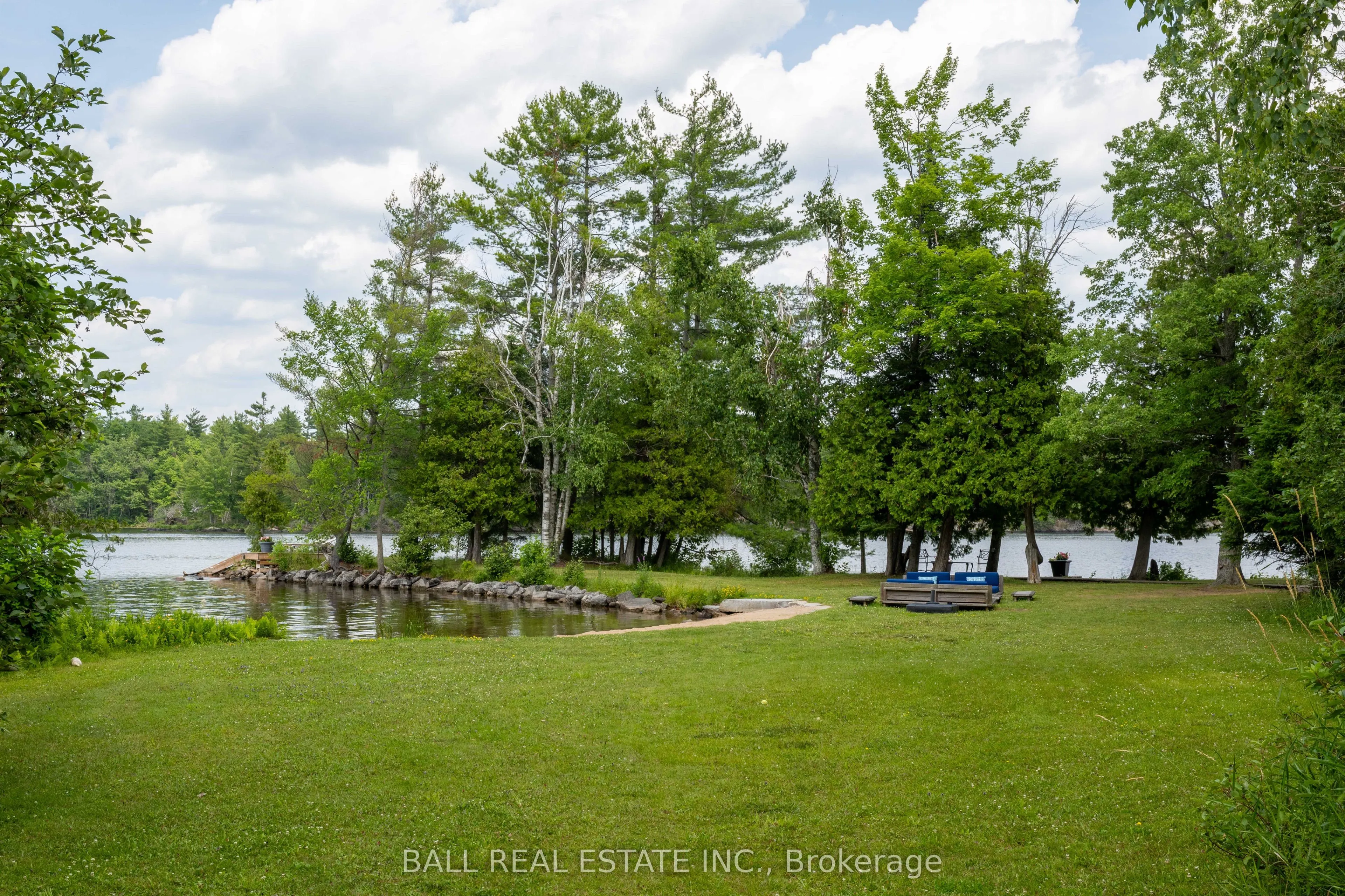 2429 Julia Shore Road W