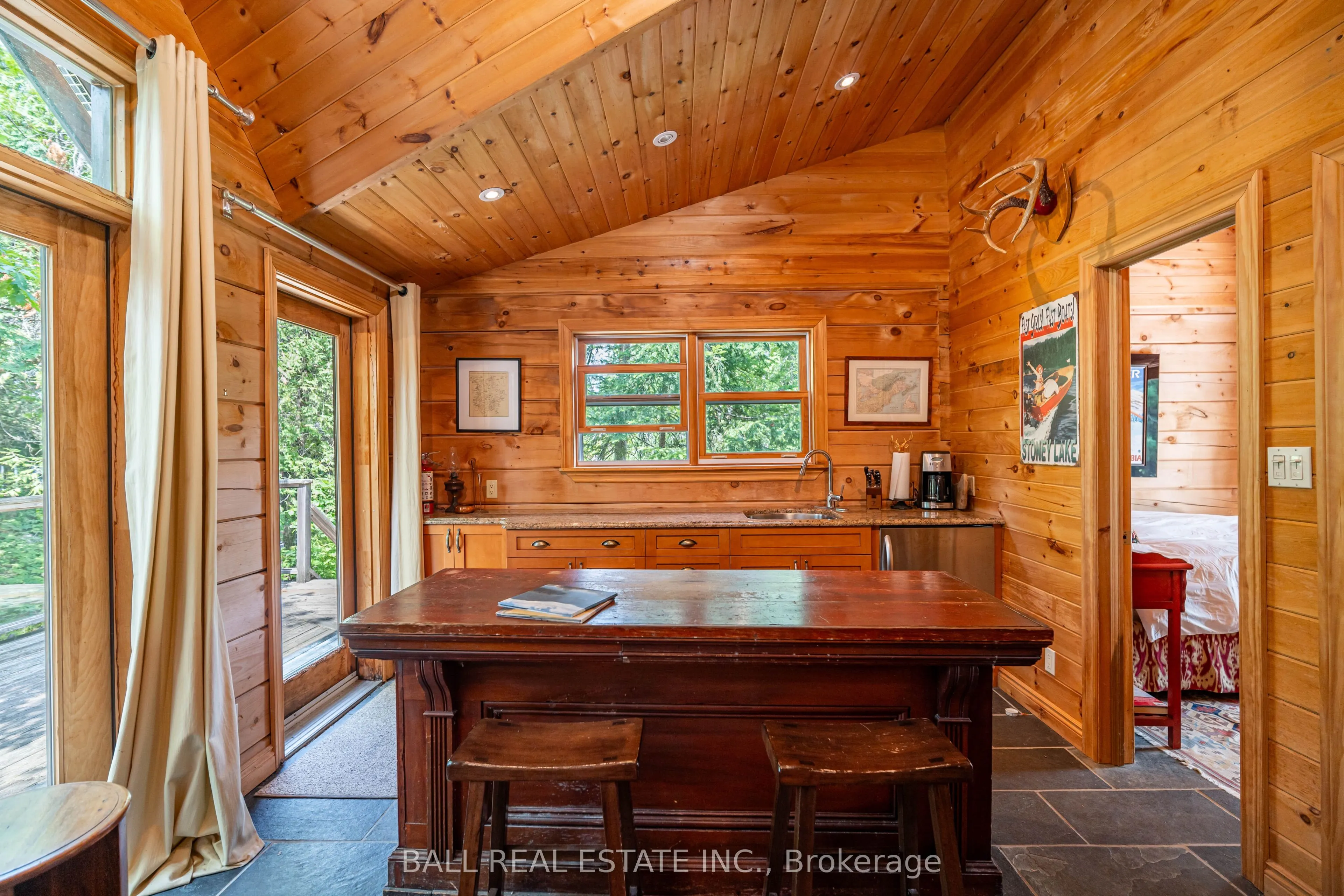 2429 Julia Shore Road W