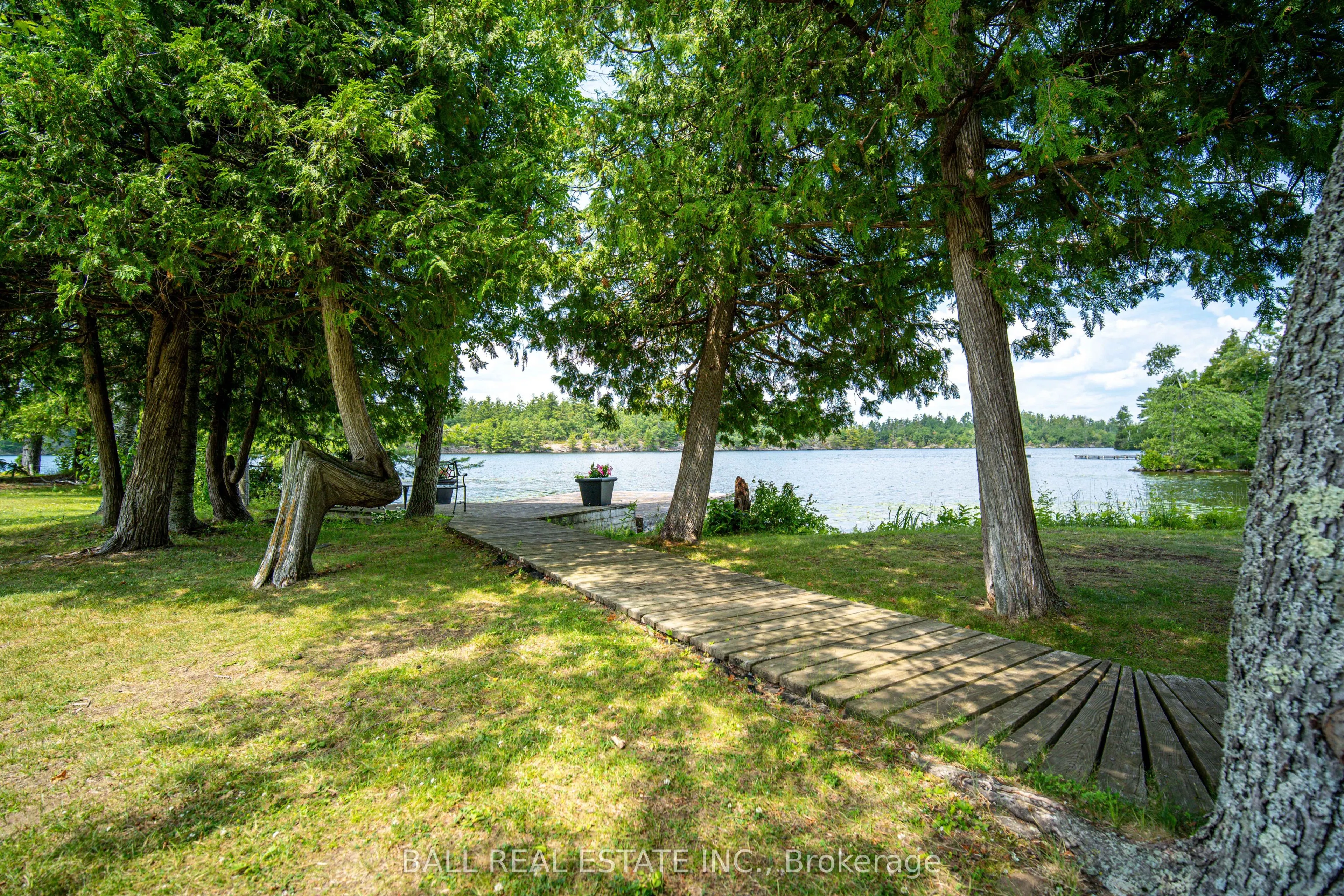 2429 Julia Shore Road W