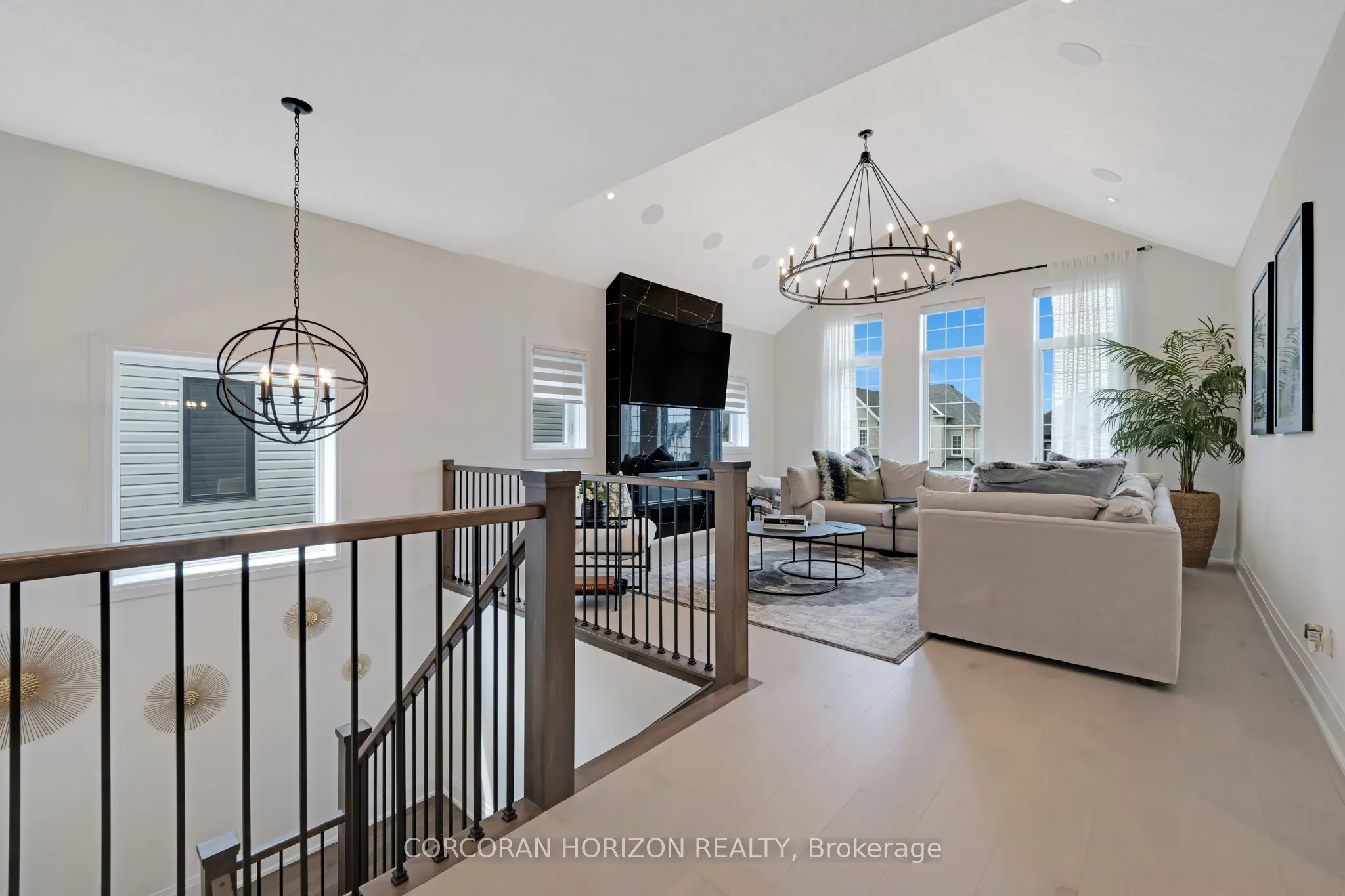521 Bridgemill Crescent