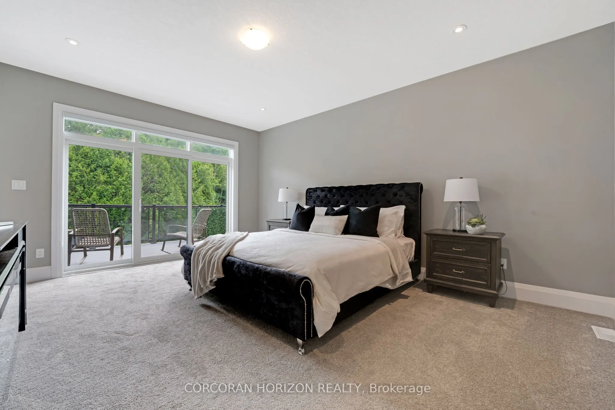 521 Bridgemill Crescent