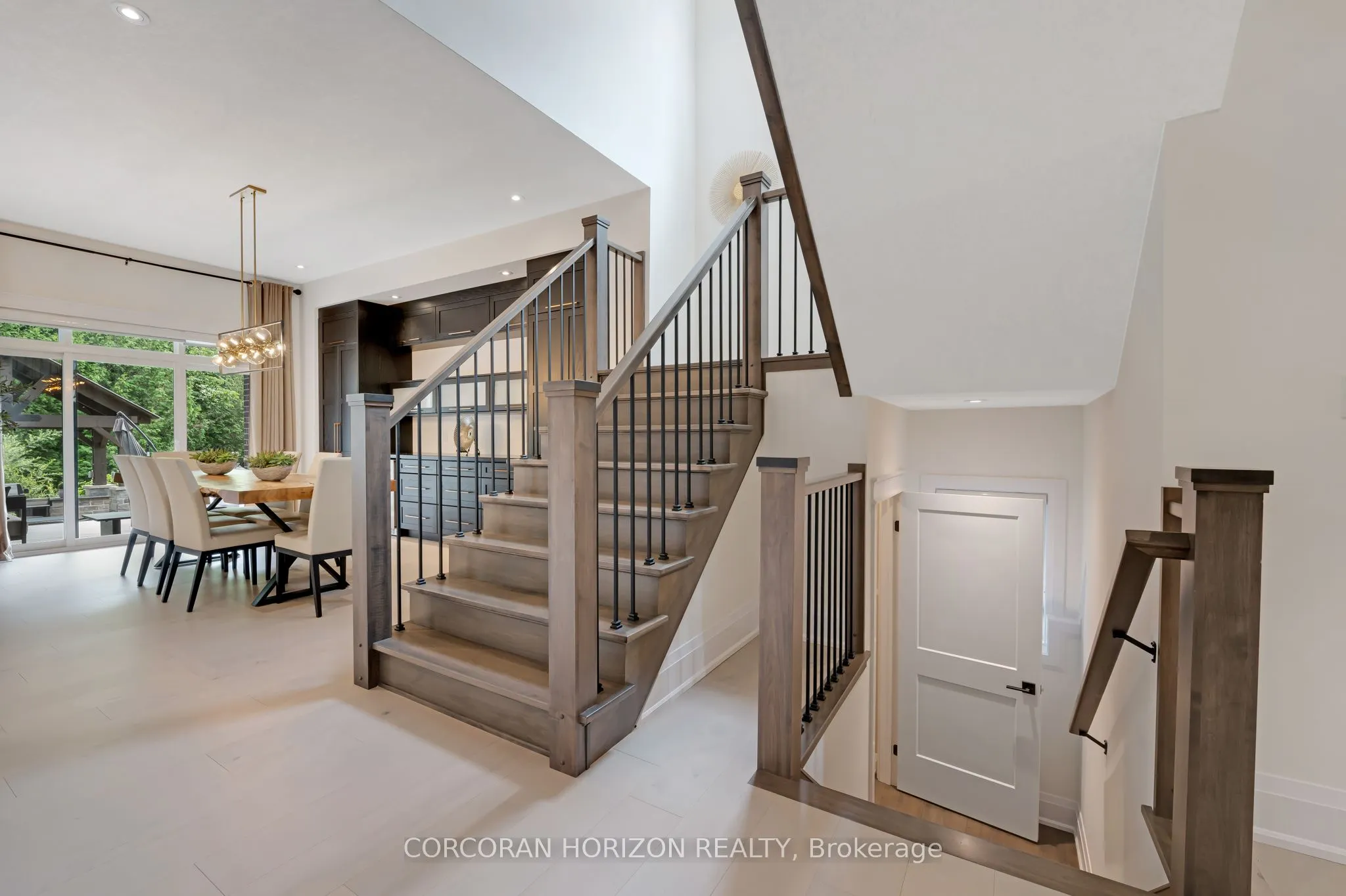 521 Bridgemill Crescent