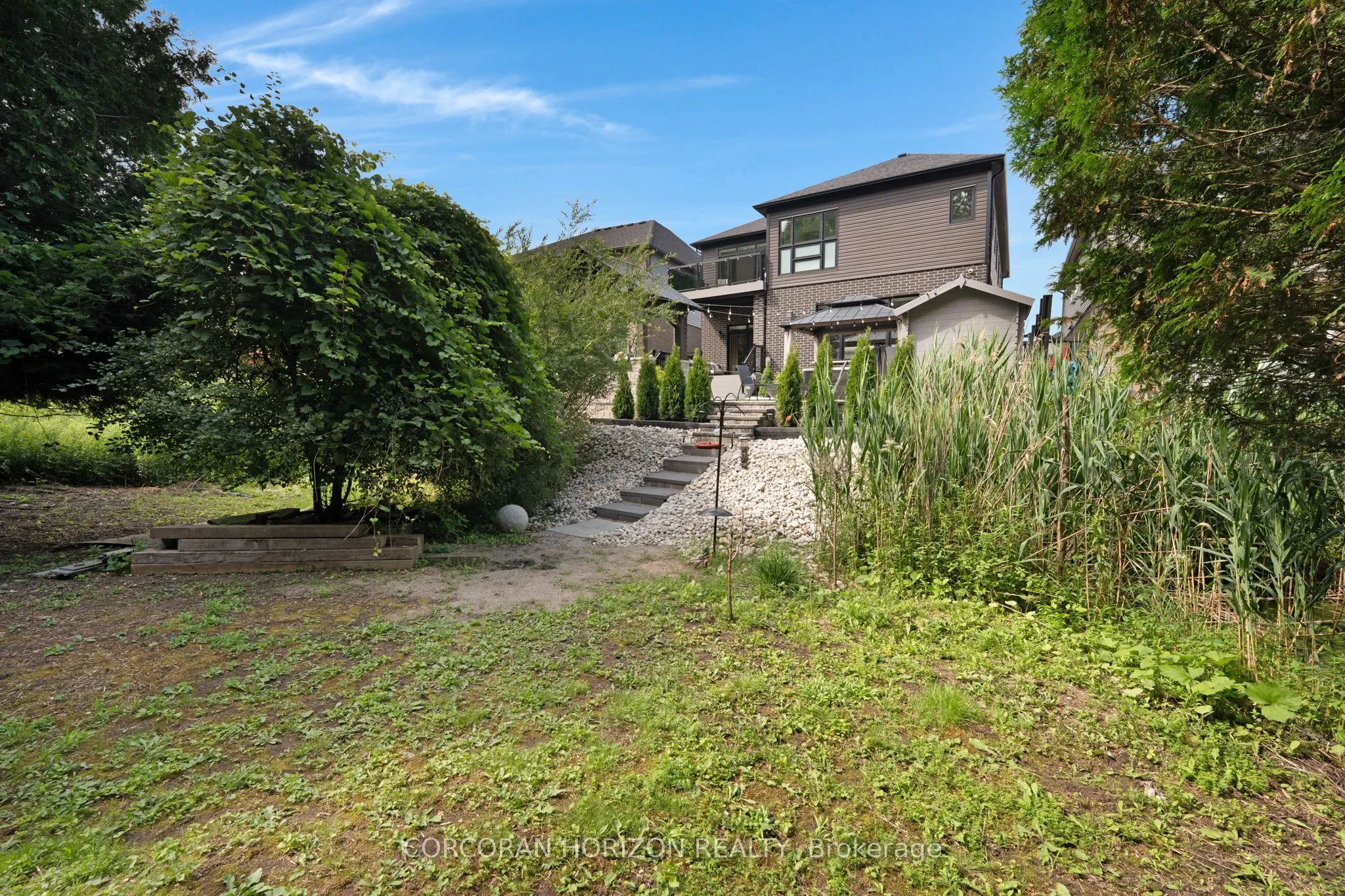 521 Bridgemill Crescent