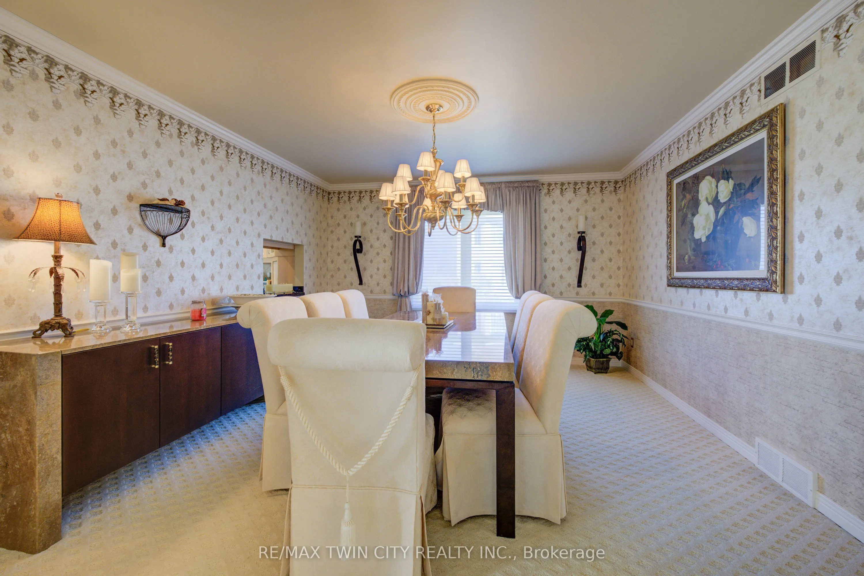 592 Manorwood Court