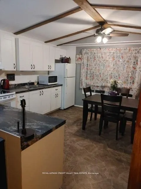 5 Laurel Lane