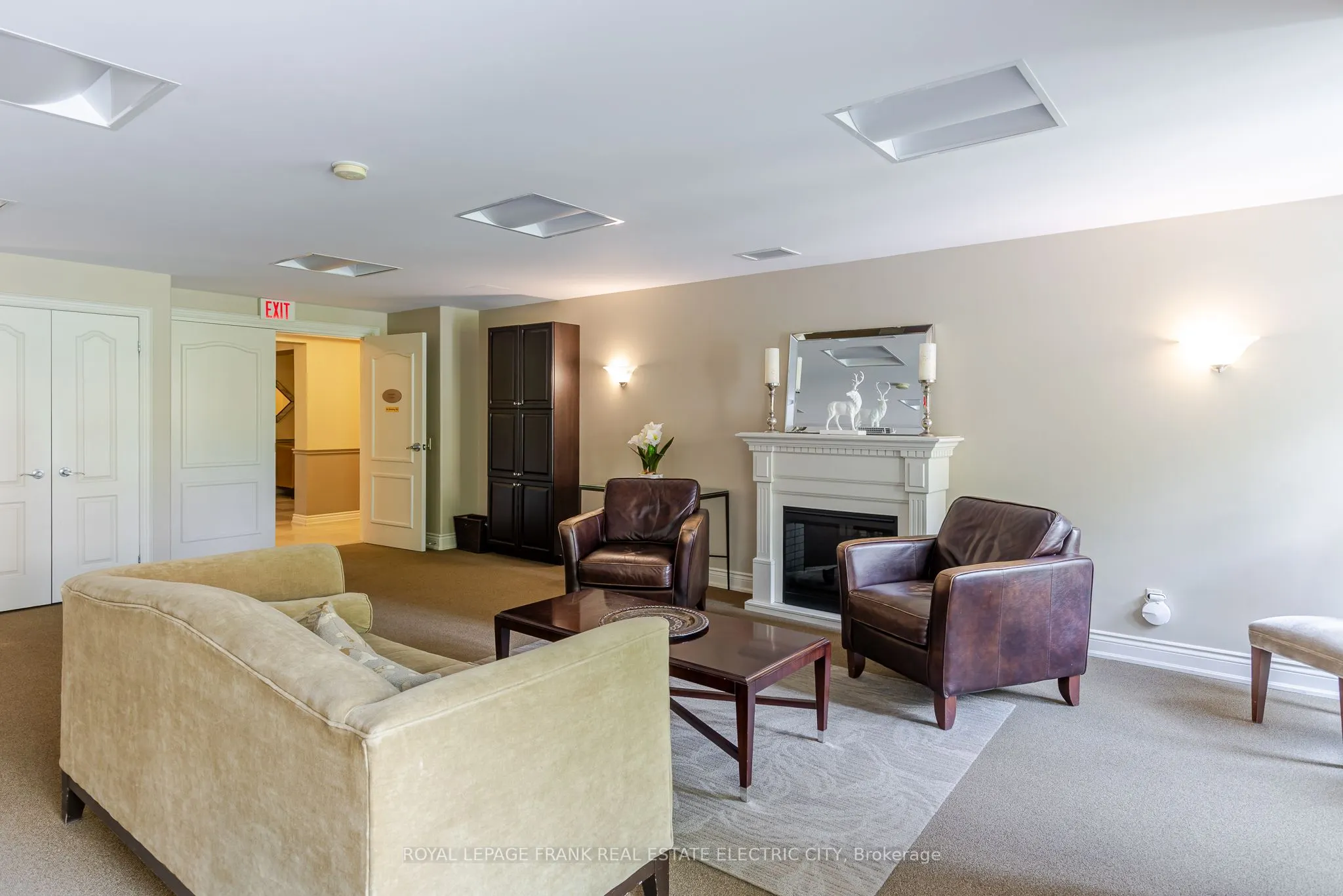 869 Clonsilla Avenue, #217