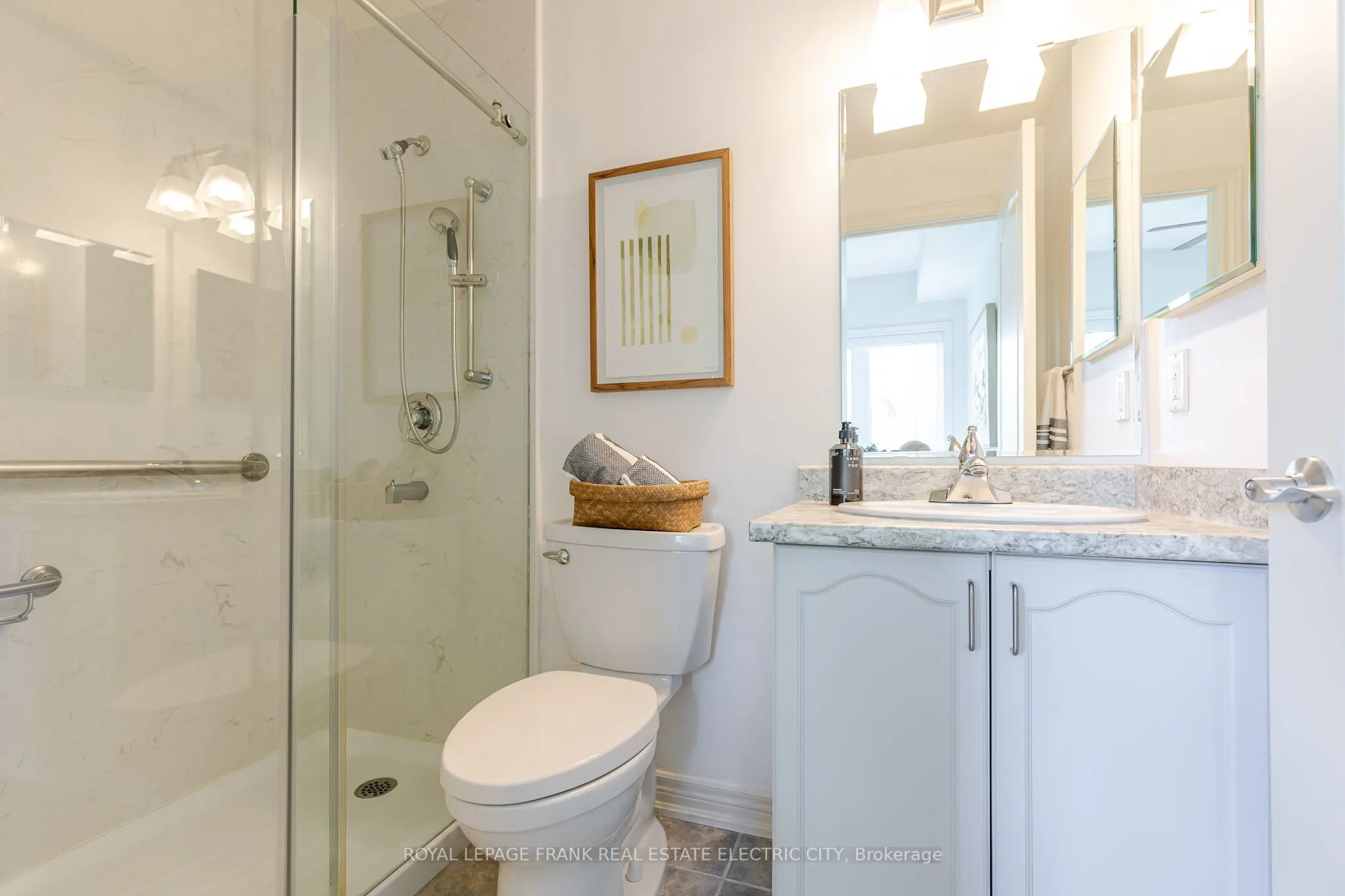 869 Clonsilla Avenue, #217