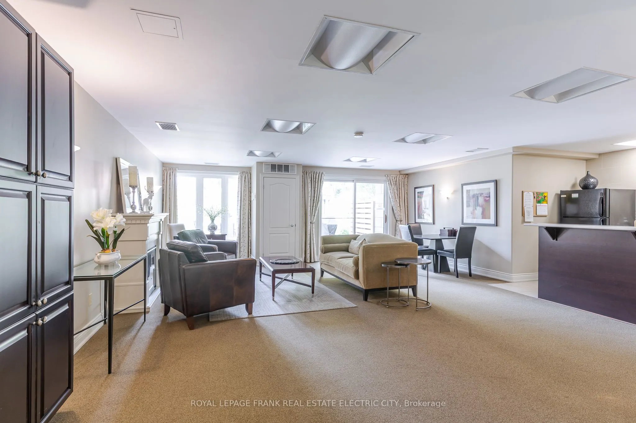 869 Clonsilla Avenue, #217