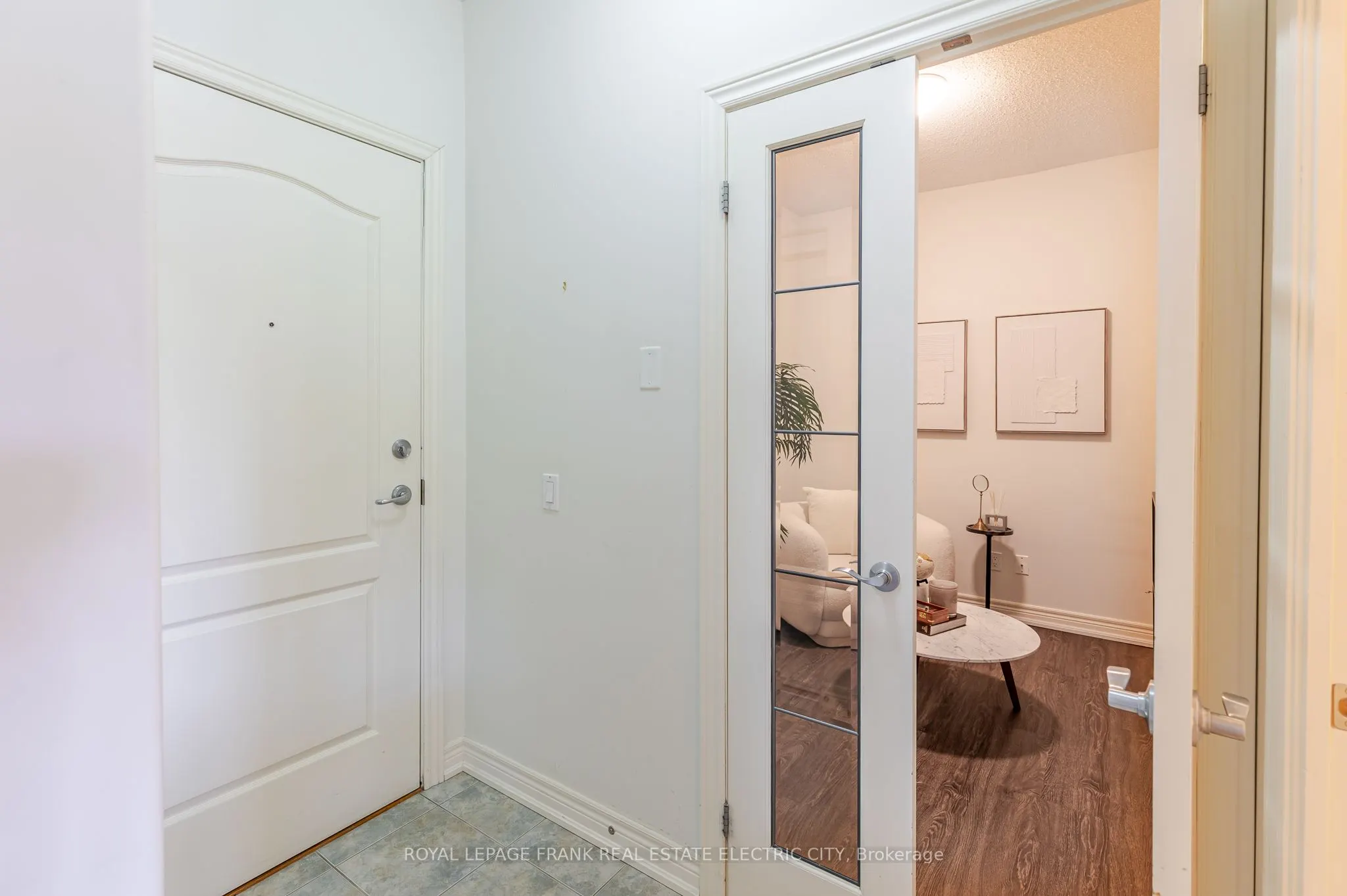 869 Clonsilla Avenue, #217