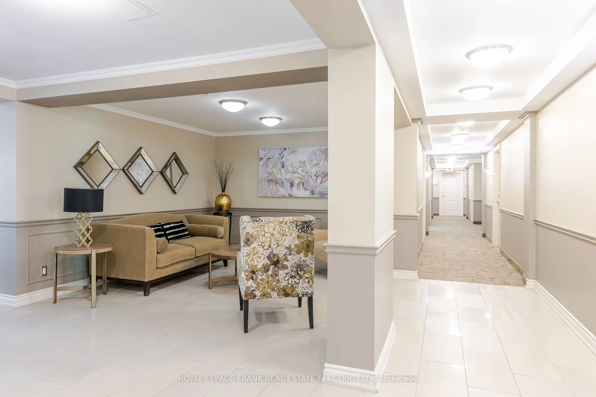 869 Clonsilla Avenue, #217