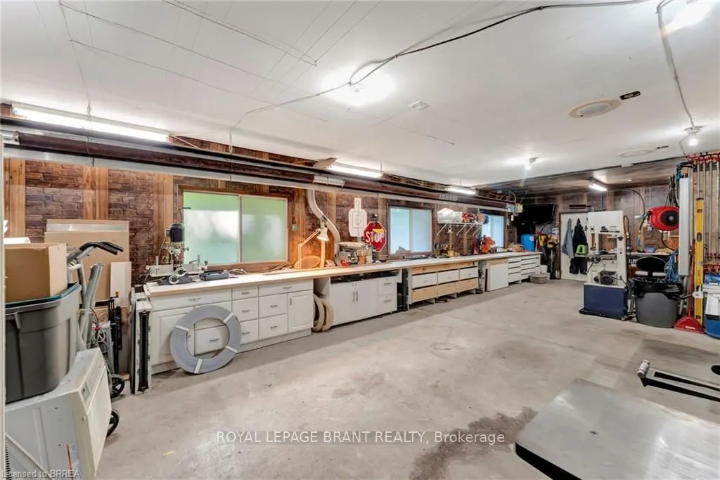 2257 Swimming Pool Road