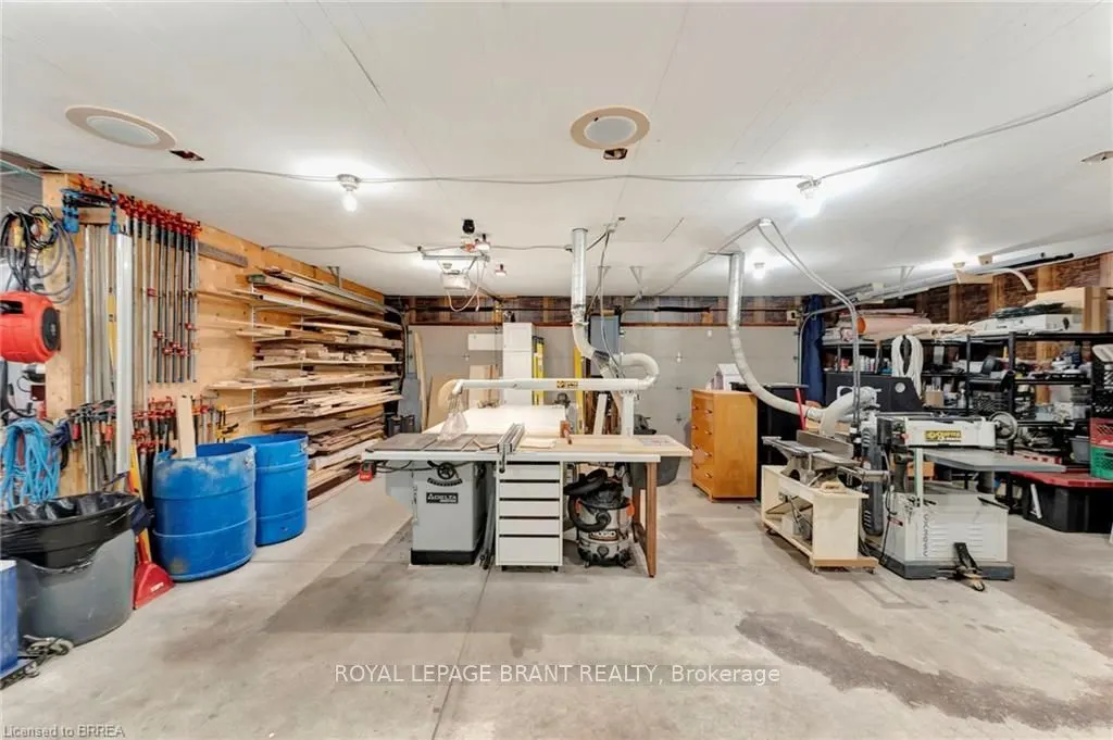 2257 Swimming Pool Road