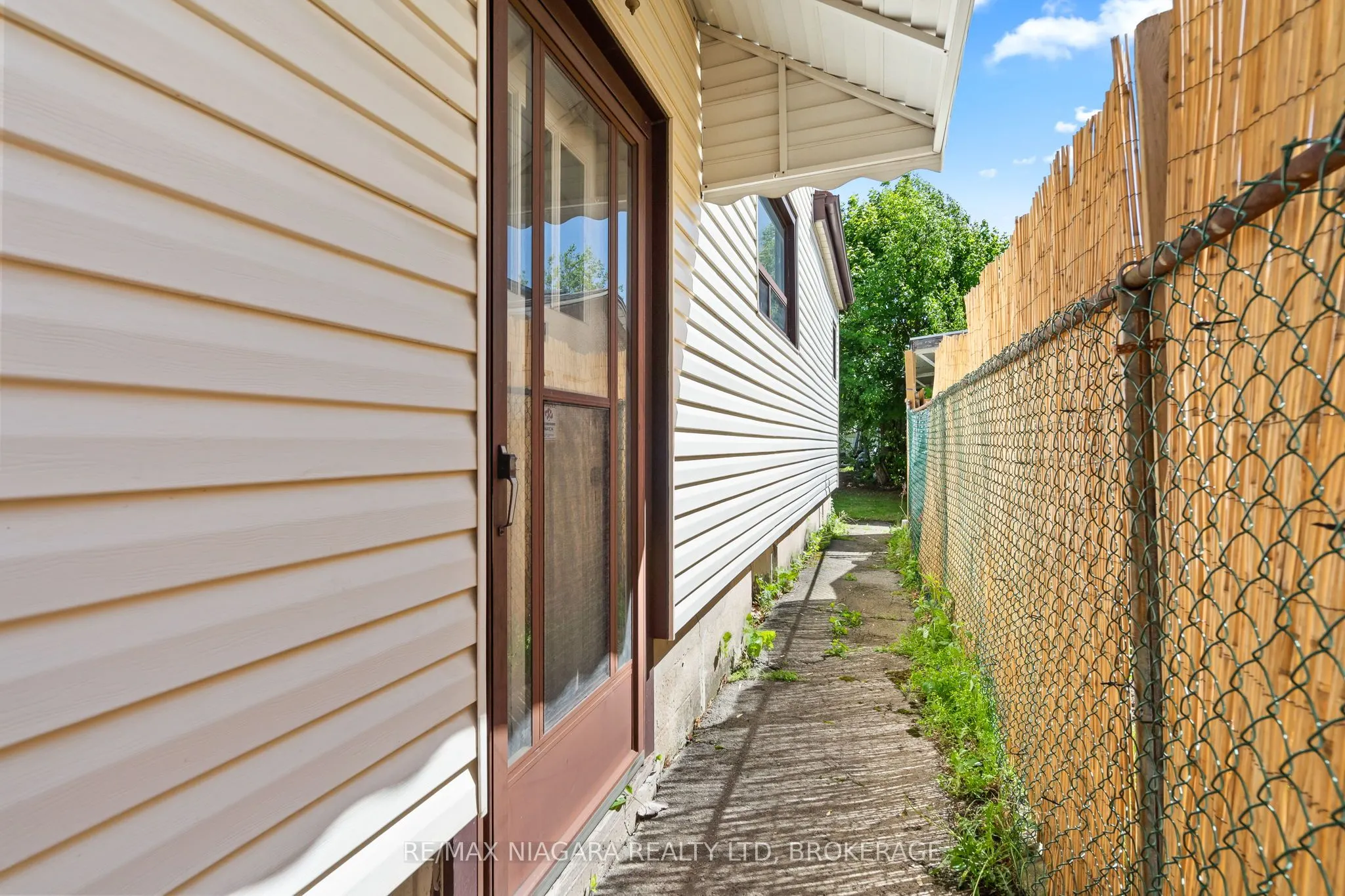 59 Asher Street
