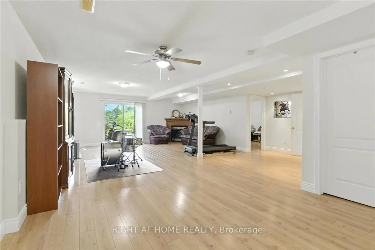 47 Logie Street