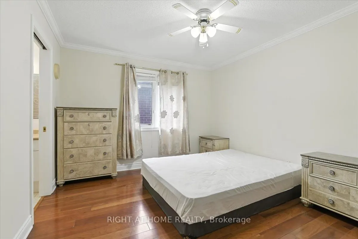 47 Logie Street