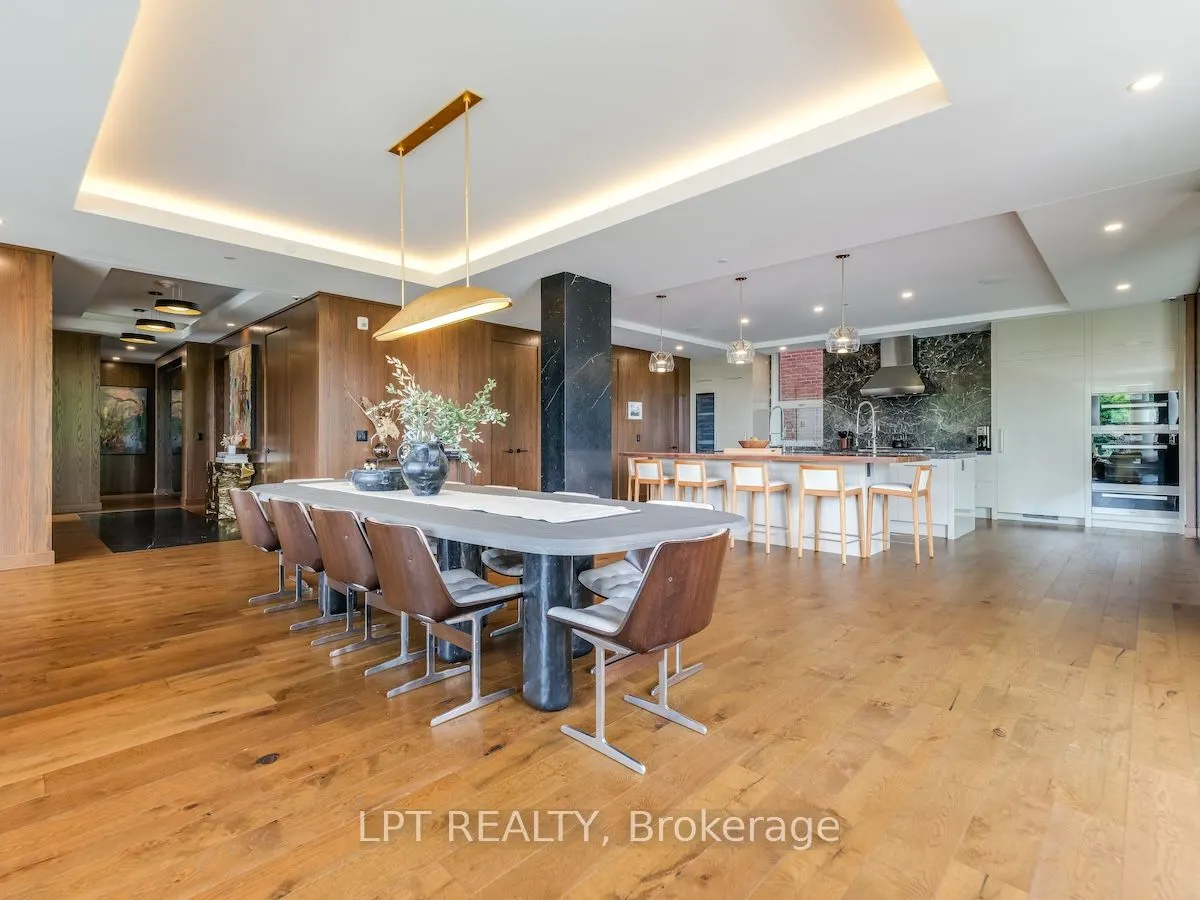 1 Fifth Avenue, #205