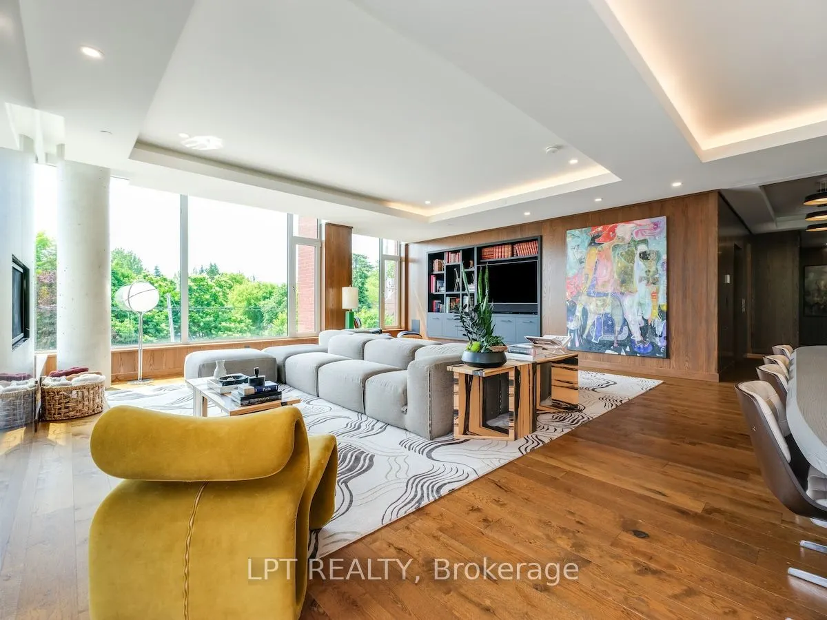 1 Fifth Avenue, #205
