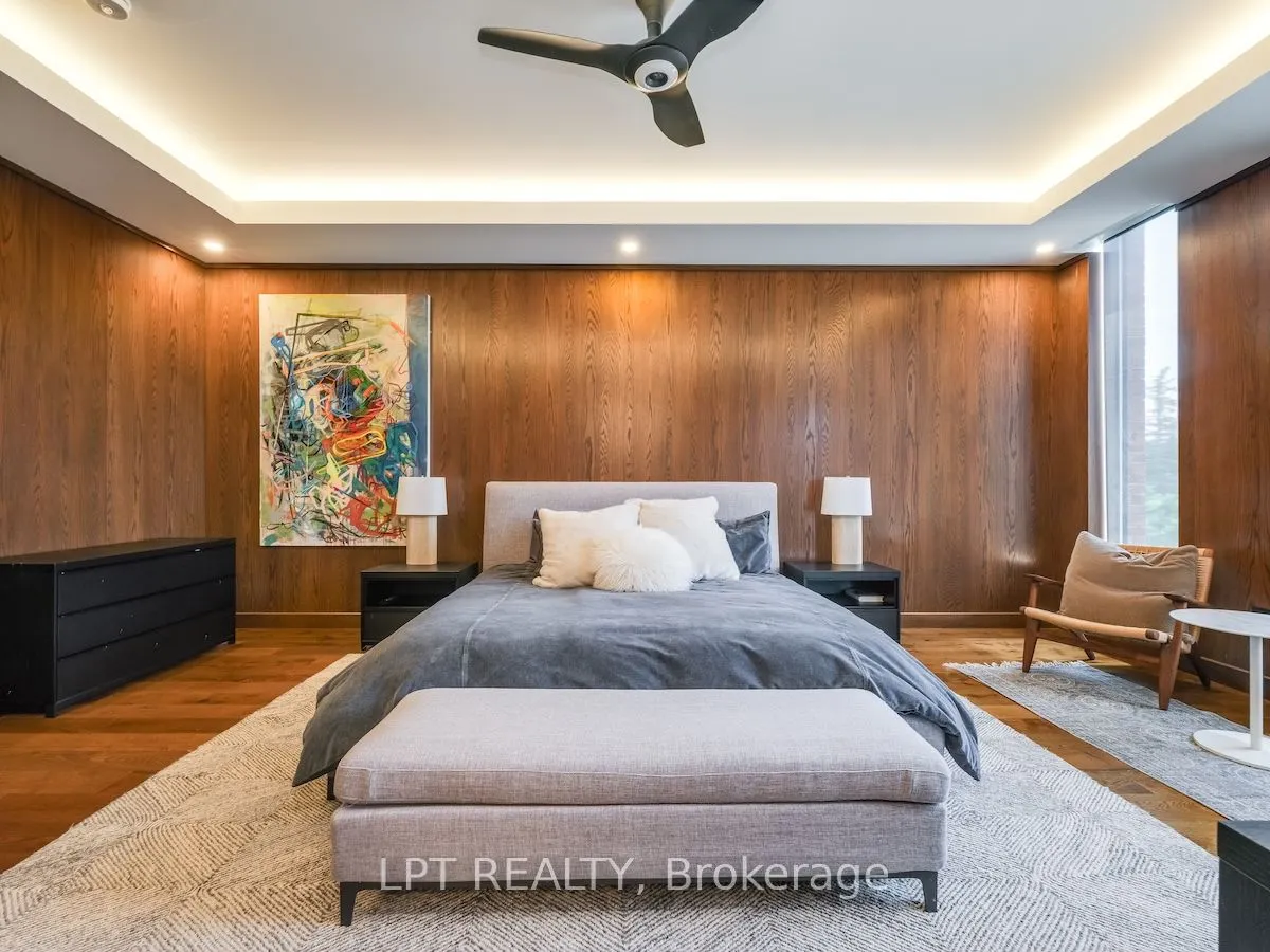 1 Fifth Avenue, #205
