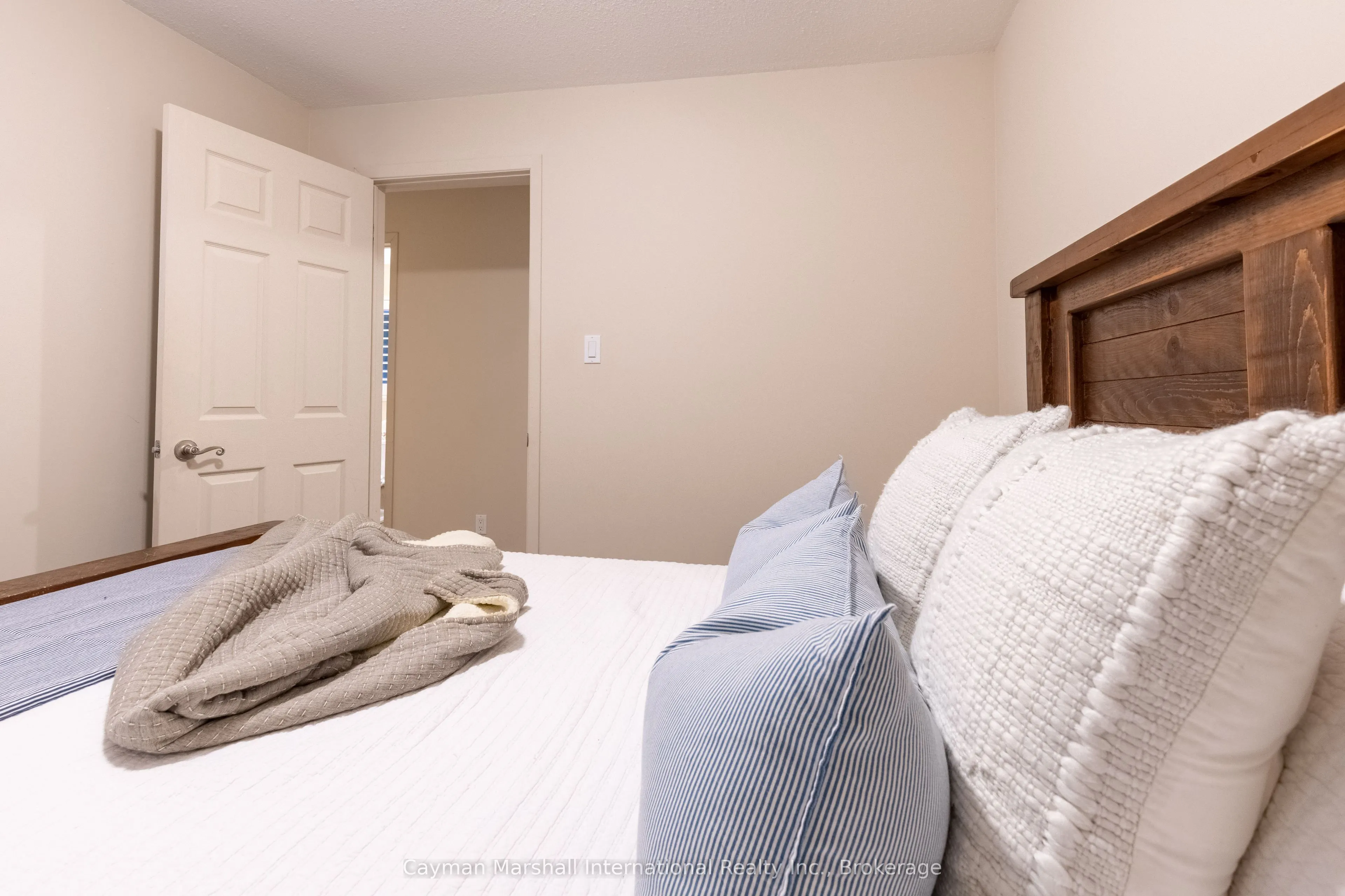 1509 Muskoka Road 118 Road W