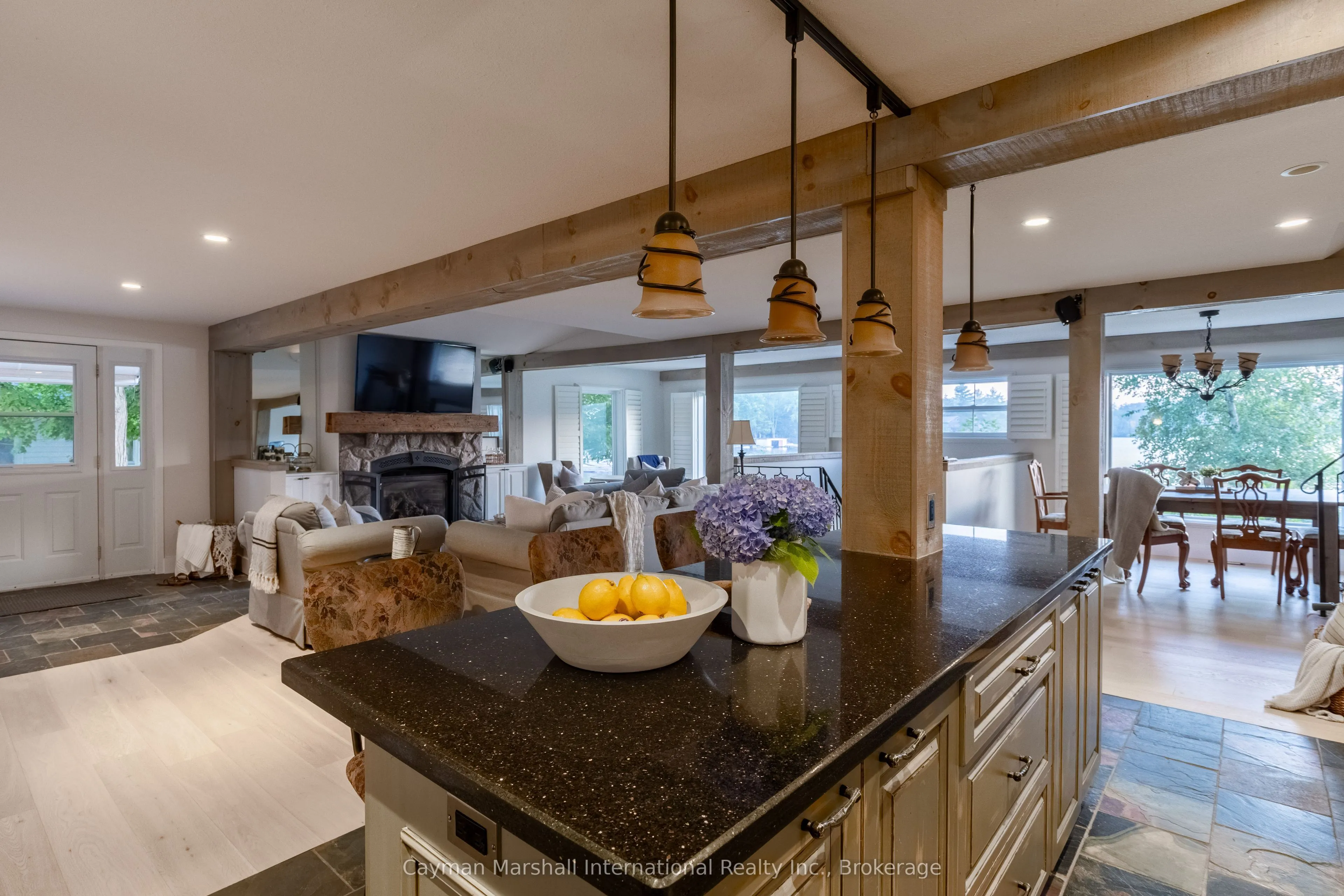 1509 Muskoka Road 118 Road W