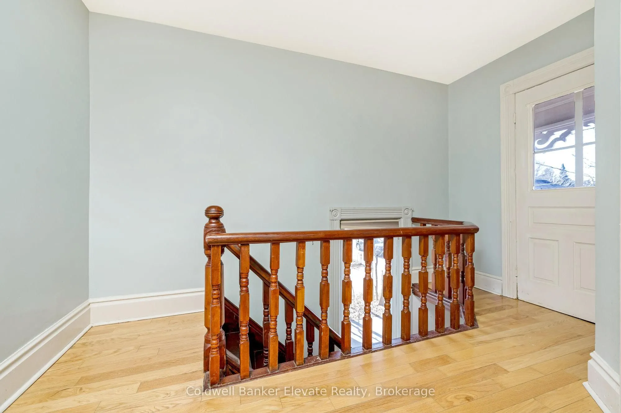 87 Trafalgar Road N