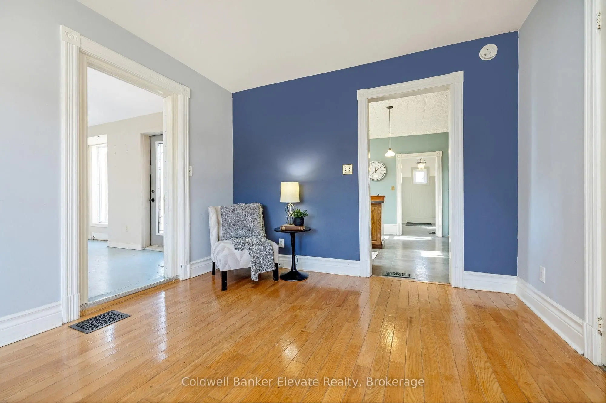 87 Trafalgar Road N