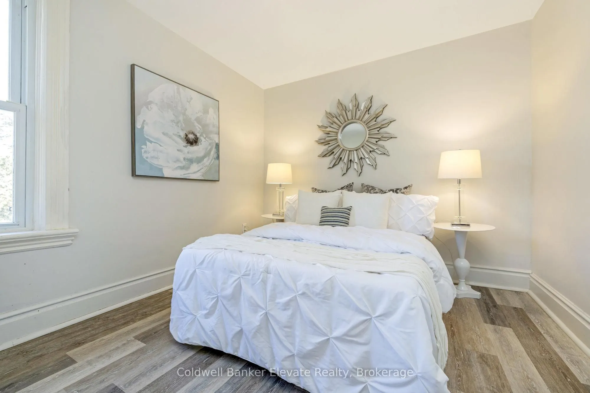 87 Trafalgar Road N