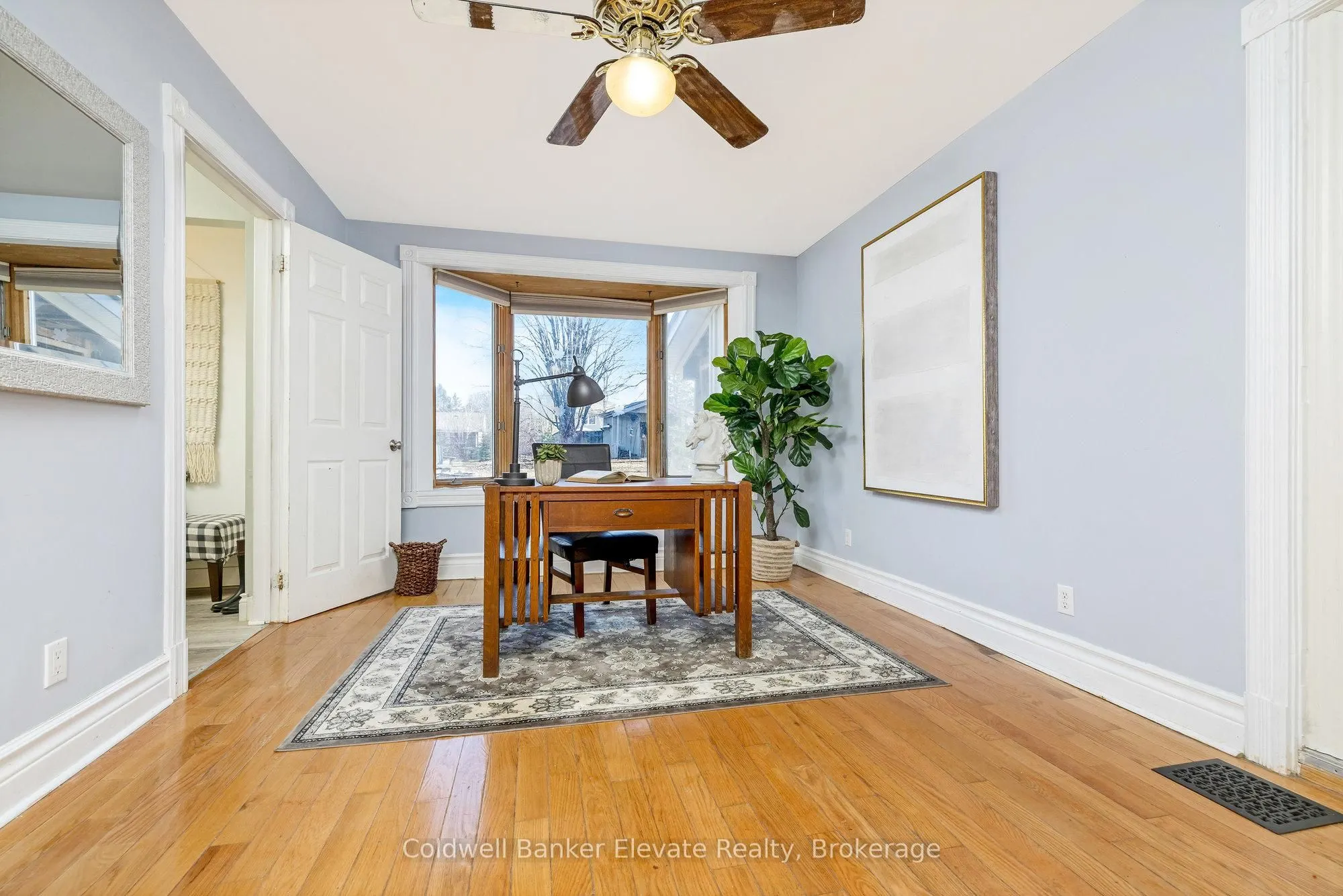87 Trafalgar Road N