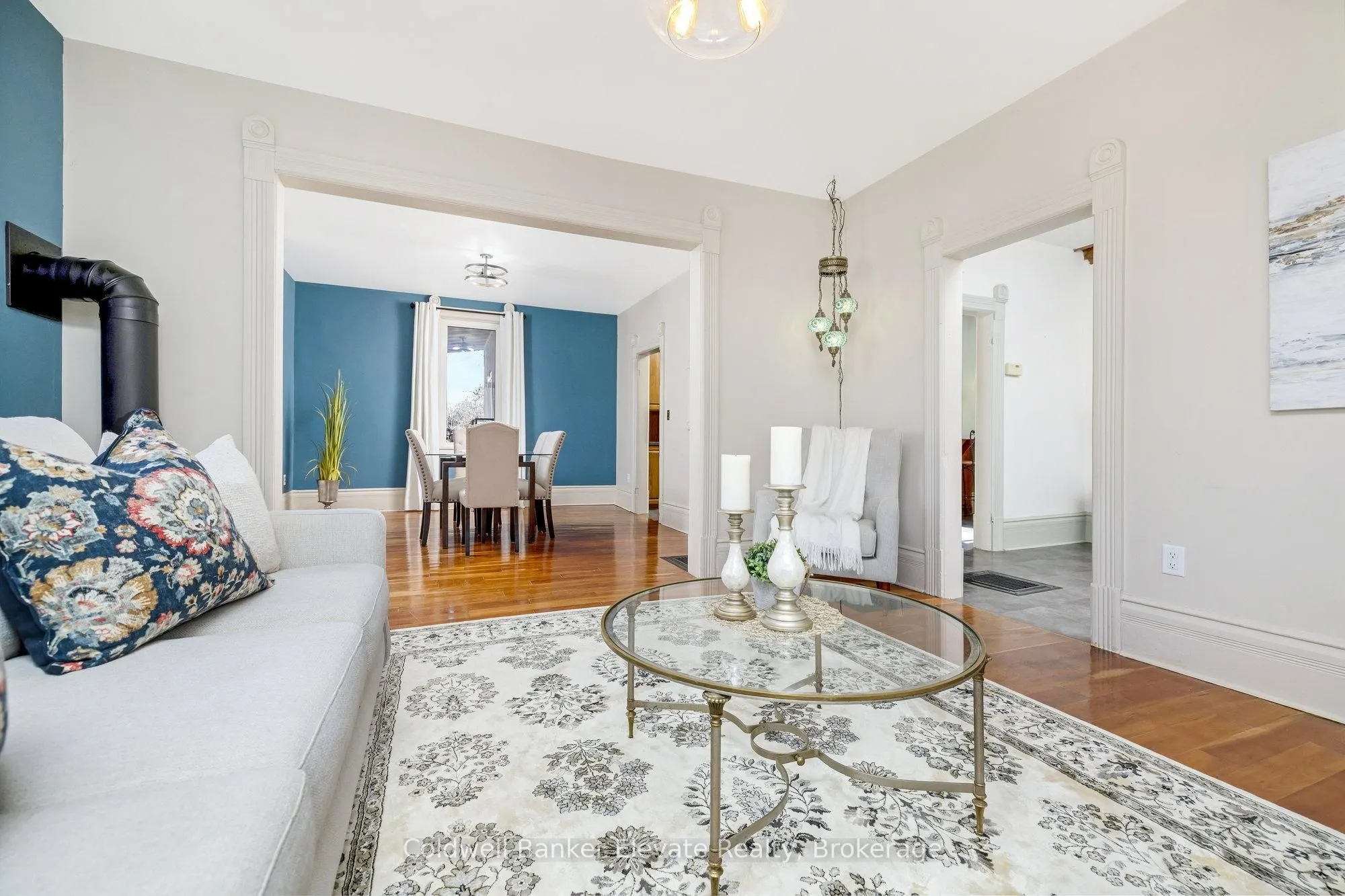 87 Trafalgar Road N