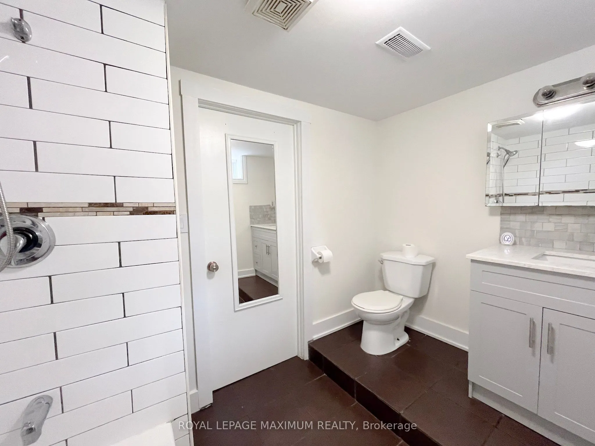 231 A Cedarbrae Avenue