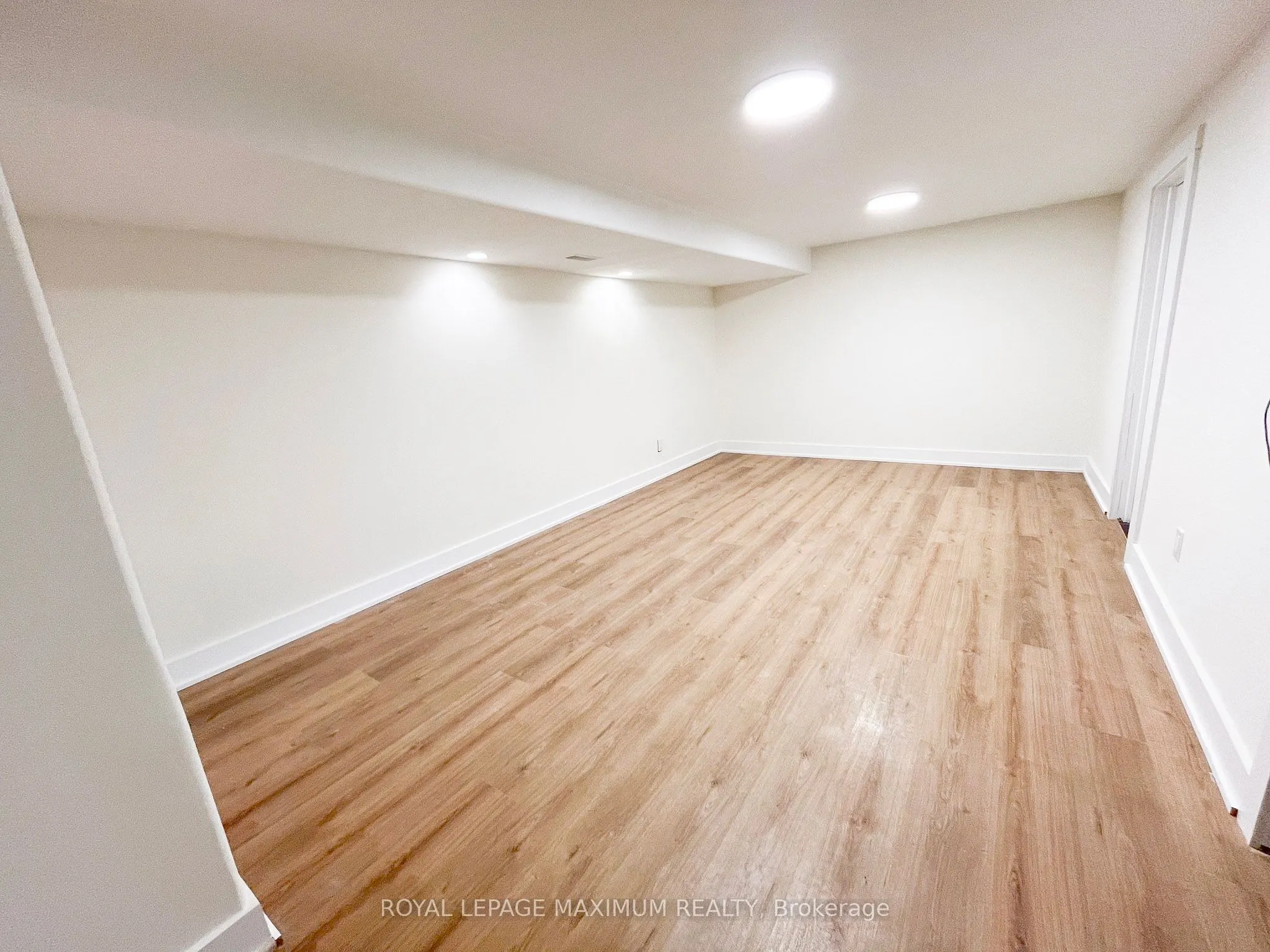 231 A Cedarbrae Avenue