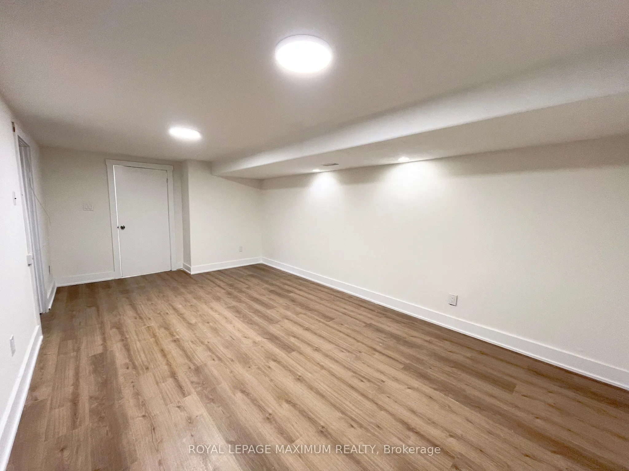 231 A Cedarbrae Avenue