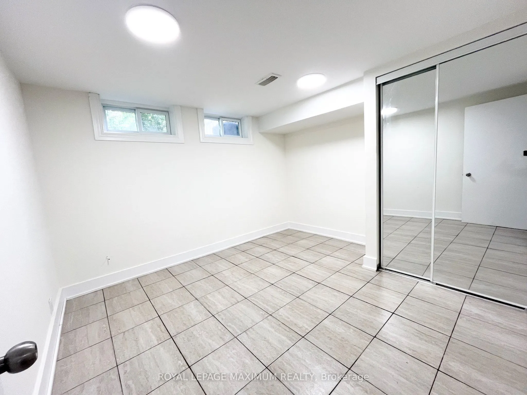 231 A Cedarbrae Avenue