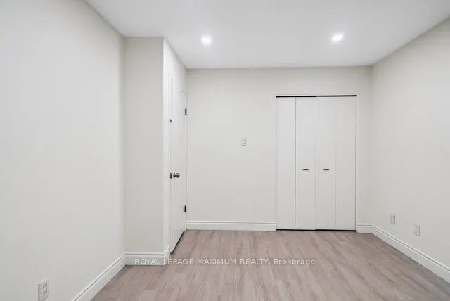 231 A Cedarbrae Avenue