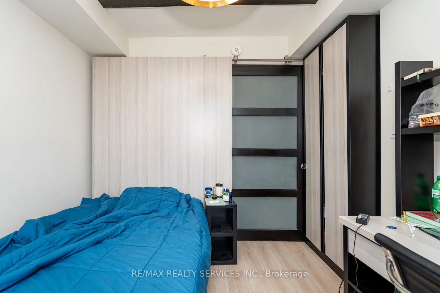 145 Columbia Street, #1736