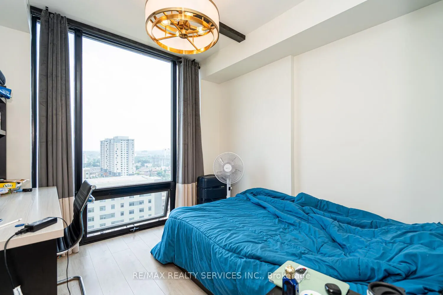 145 Columbia Street, #1736