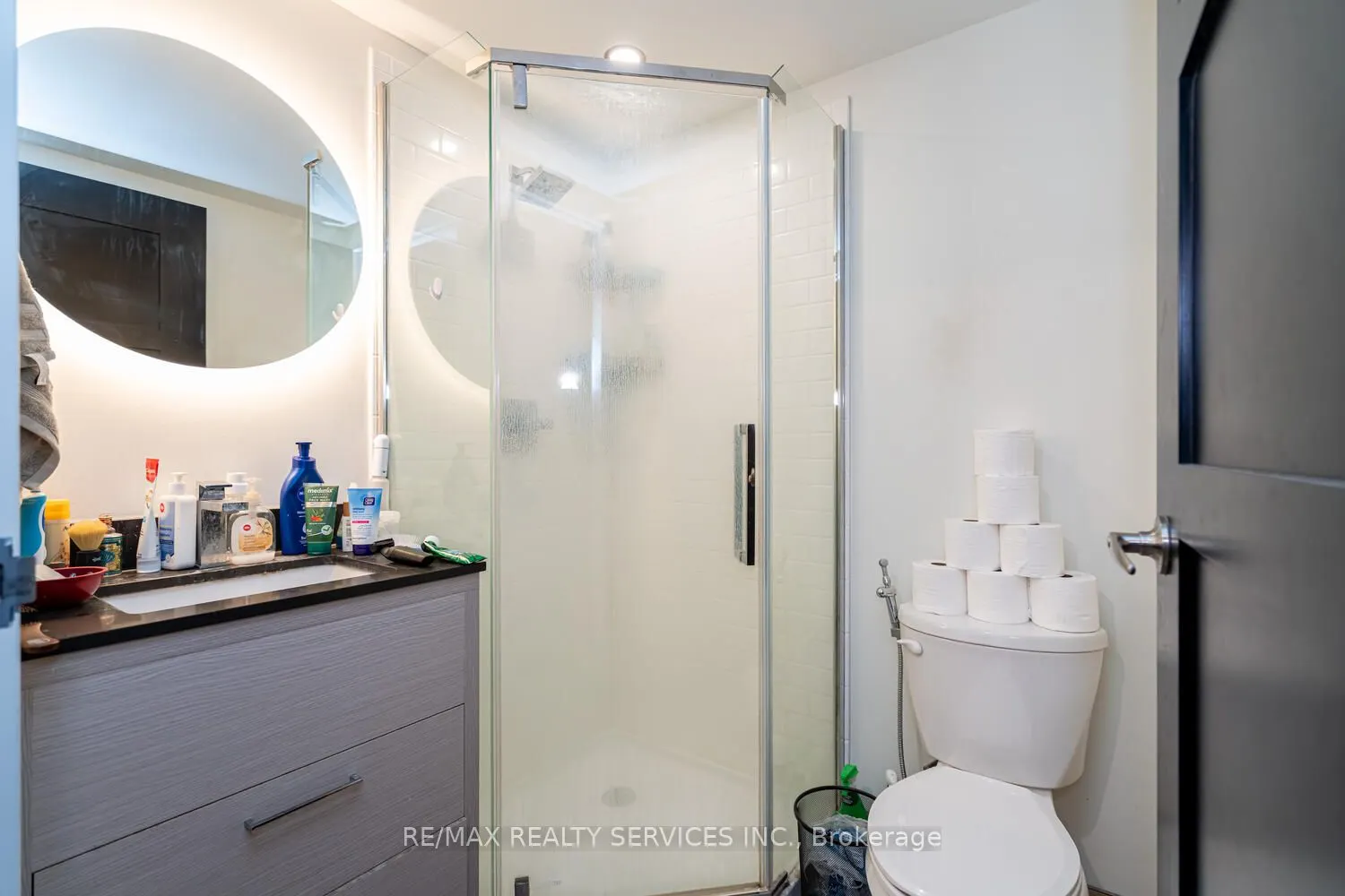 145 Columbia Street, #1736