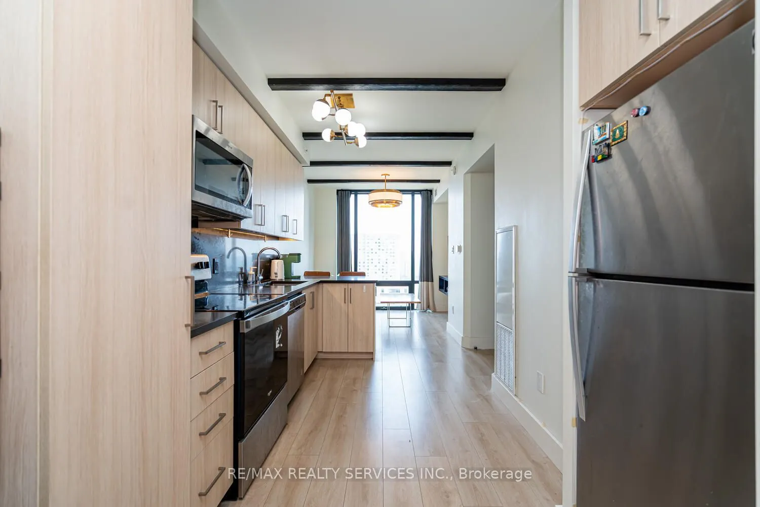 145 Columbia Street, #1736