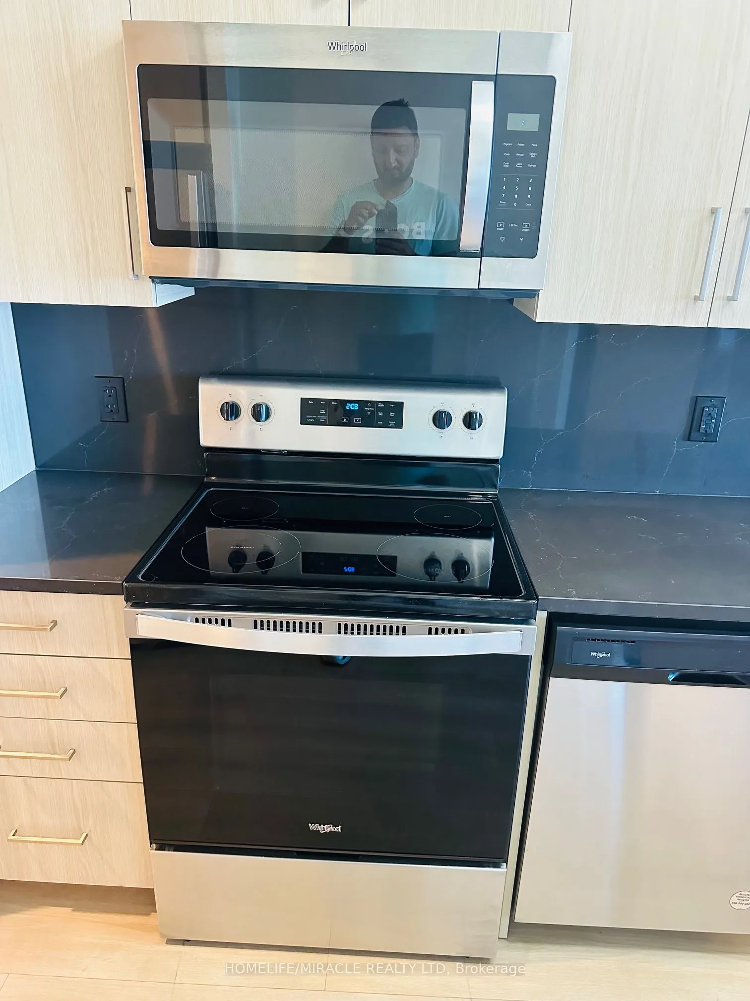 145 Columbia Street W, #2226