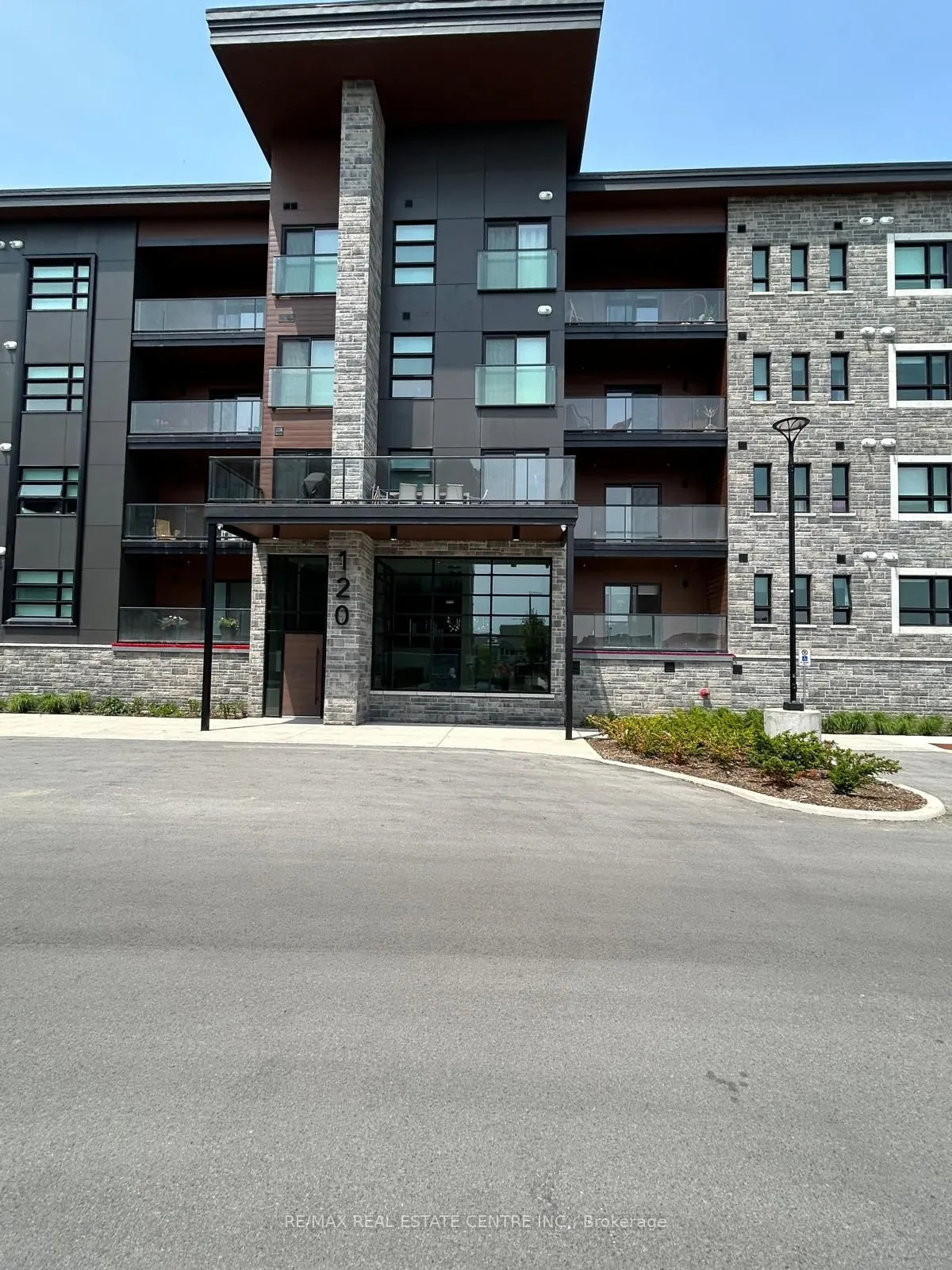 120 Summersides Boulevard, #108