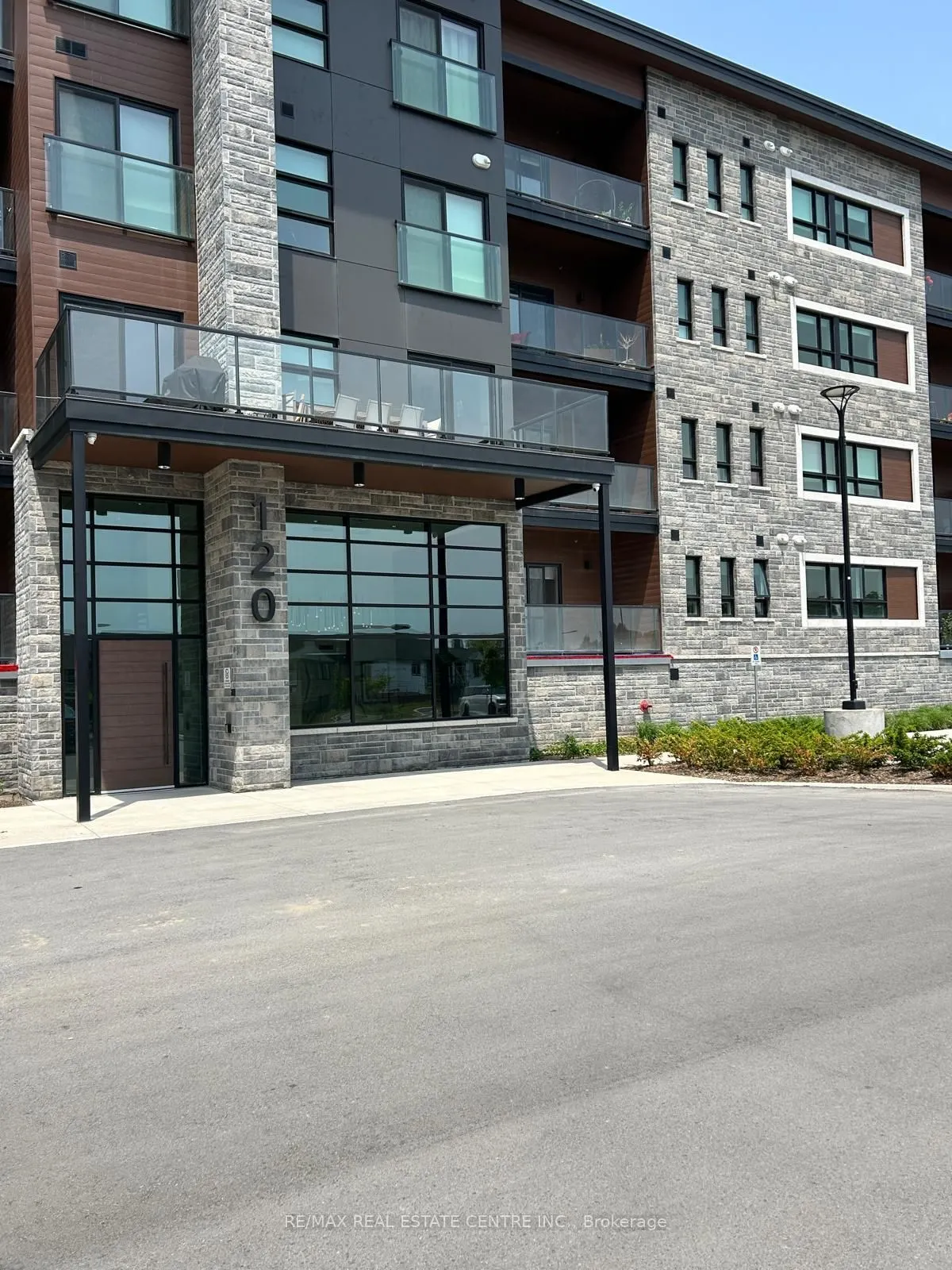 120 Summersides Boulevard, #108