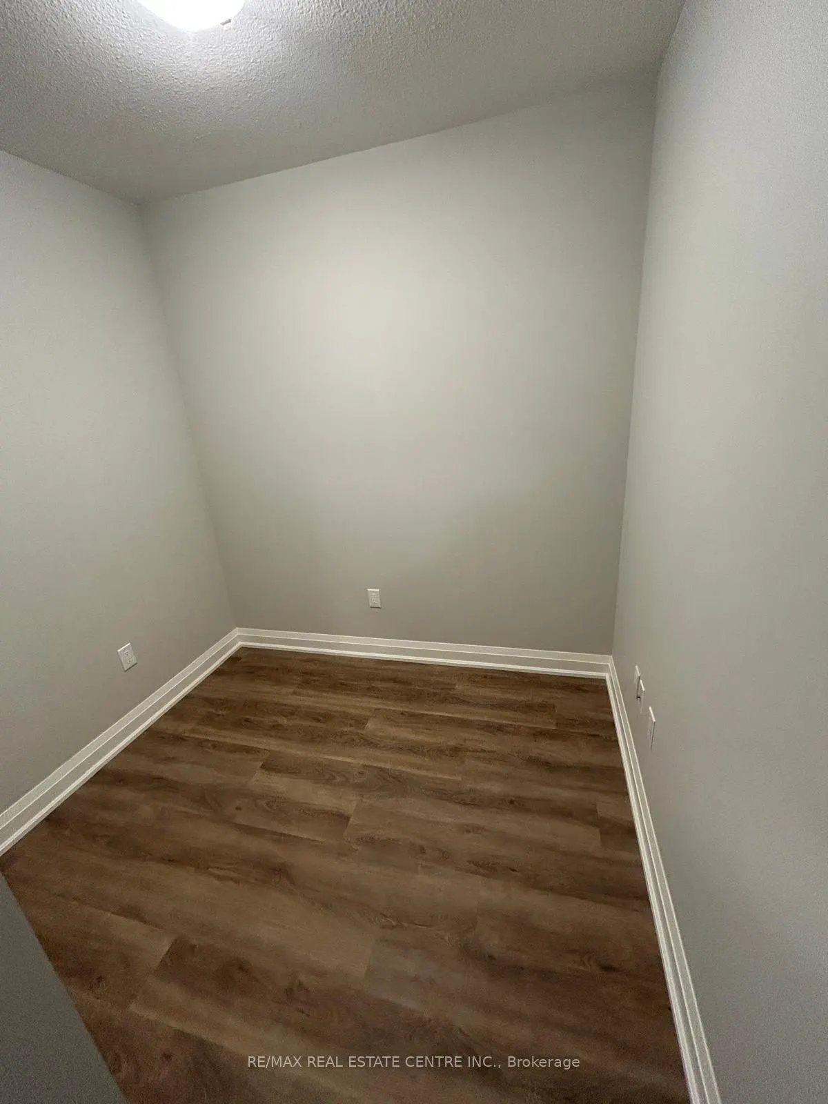120 Summersides Boulevard, #108