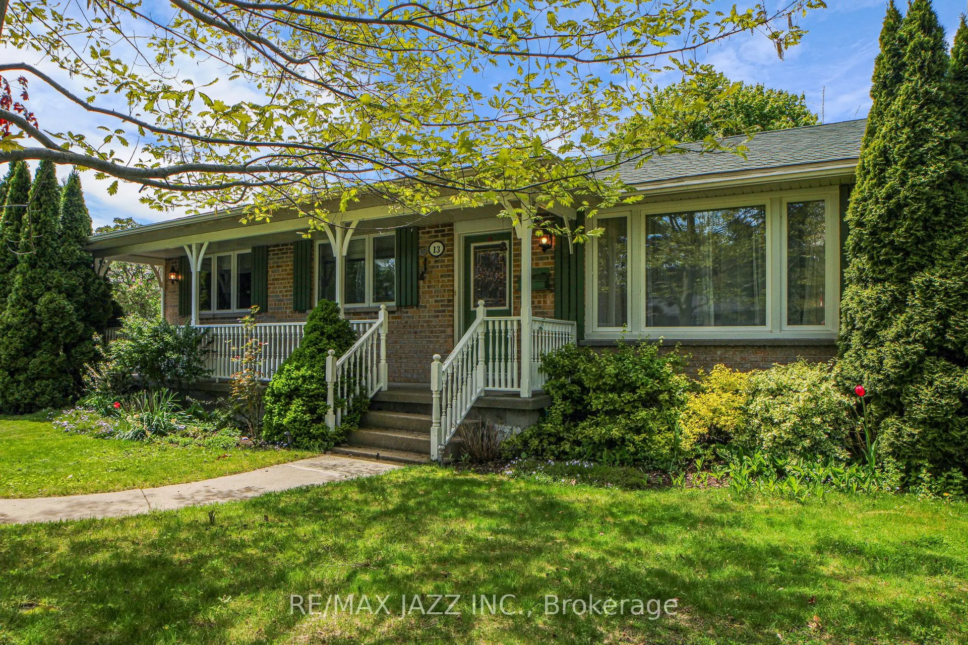 13 Springbrook Road