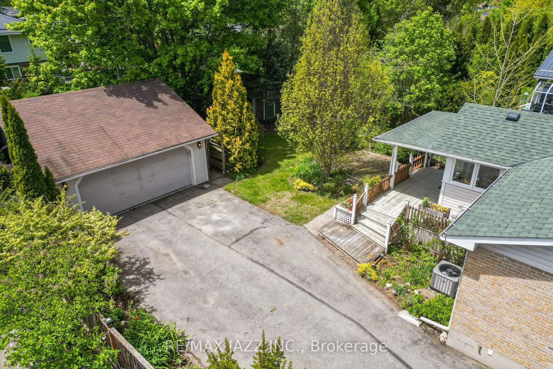 13 Springbrook Road