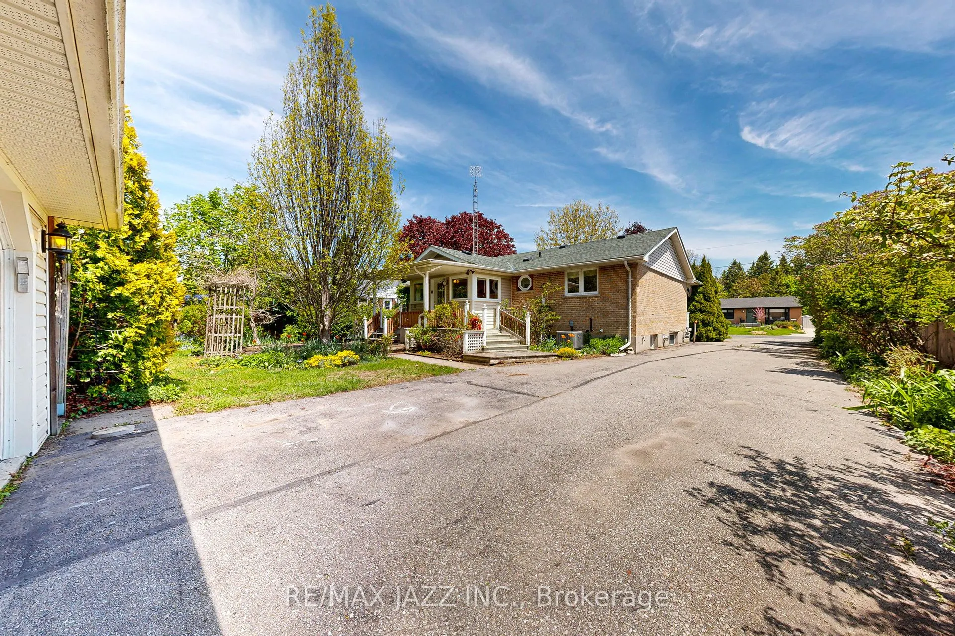 13 Springbrook Road