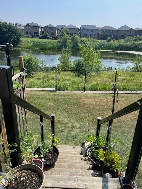 35 Midhurst Heights, #4