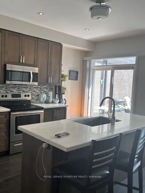 35 Midhurst Heights, #4