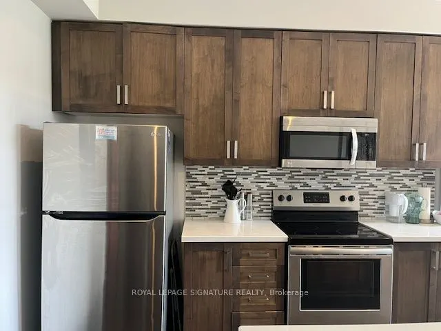 35 Midhurst Heights, #4