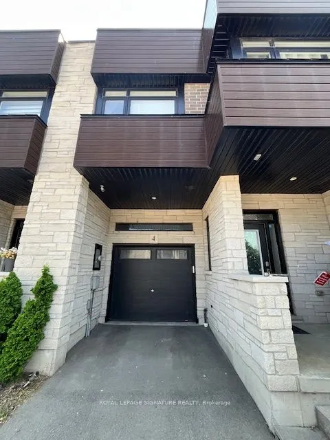 35 Midhurst Heights, #4