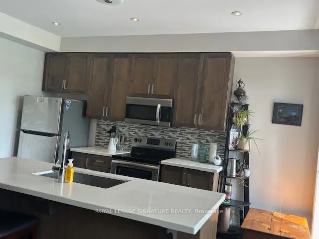 35 Midhurst Heights, #4